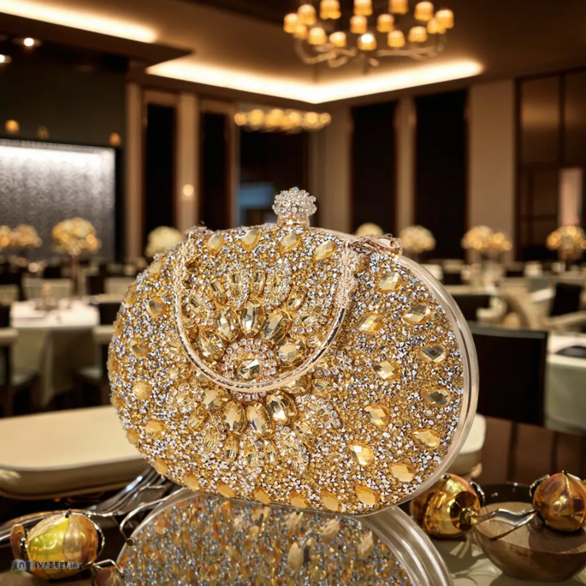 Empire Luxe – Royal Crystal Evening Clutch